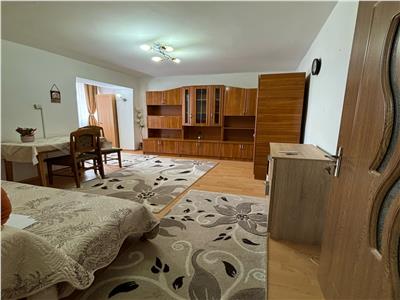 Garsoniera, Zona Electro, Bloc Izolat
