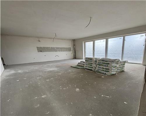 Apartament 3 camere, zona de sus