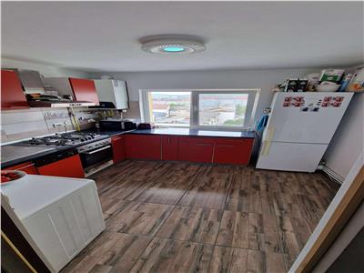 Apartament 3 camere , 80mp , Zona Han