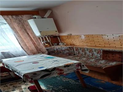 Vand apartament 2 camere spațios, zonă excelentă