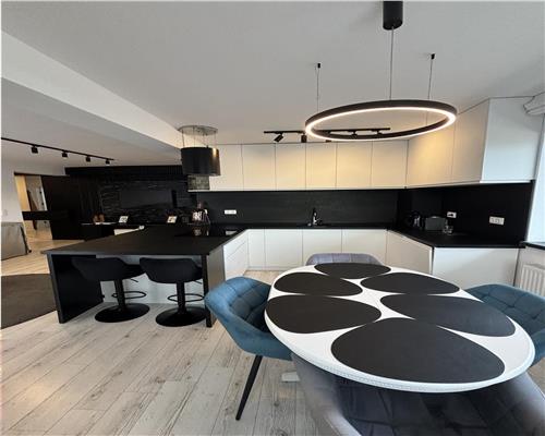Apartament 3 camere, Ultramodern, zona de Sus