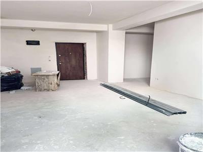 Apartament 2 camere, zona de jos
