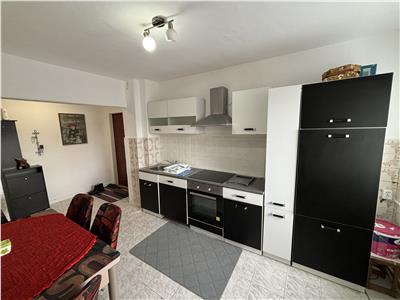 Apartament 2 camere, zona Lama
