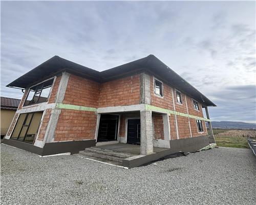 Casa P+E, Cristestii Ciceului