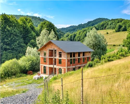 Oportunitate investiție -Clădire pentru azil de bătrâni în Breaza, jud. Bistrița-Năsăud